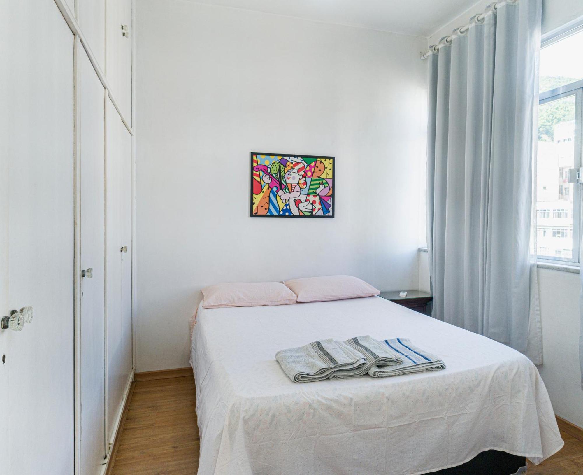 Apartamento Completo Na Praia De Copacabana 02 Quartos Com Vista Lateral Mar Em Andar Alto, Ar, Wifi , Netflix, Pauloangerami Rmvc18 Рио-де-Жанейро Экстерьер фото